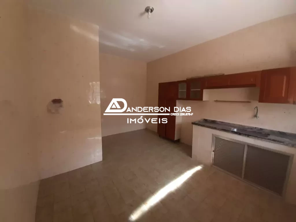 Casa com 2 dormitórios à venda, 280 m² por R$ 370.000 - Praia das Palmeiras - Caraguatatuba/SP